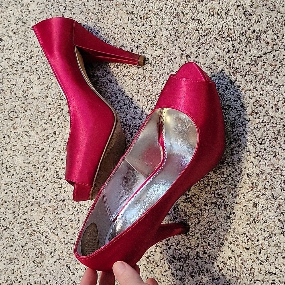 Size 8 dyed satin heels from davids bridal